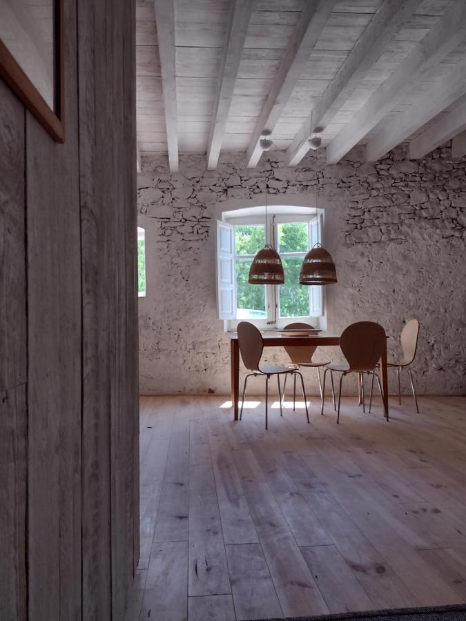 Tando Restored Catalan Old Barn To Enjoy Peaceful Rural Simplicity *