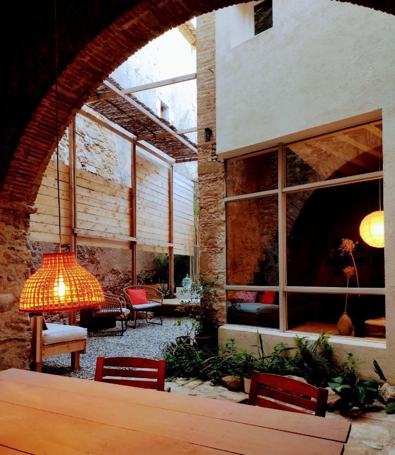 Tando Restored Catalan Old Barn To Enjoy Peaceful Rural Simplicity * Sant Jordi Desvalls